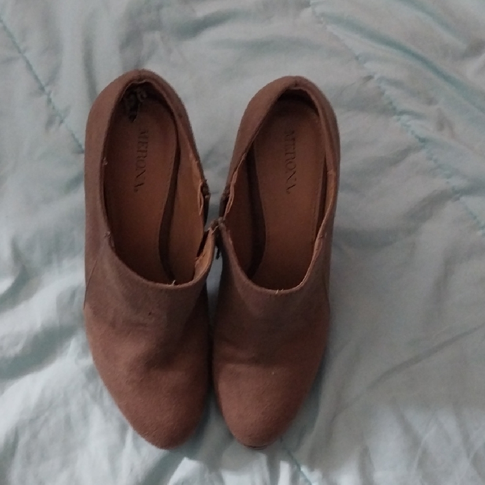 Merona Brown Suede Ankle Heeled Booties